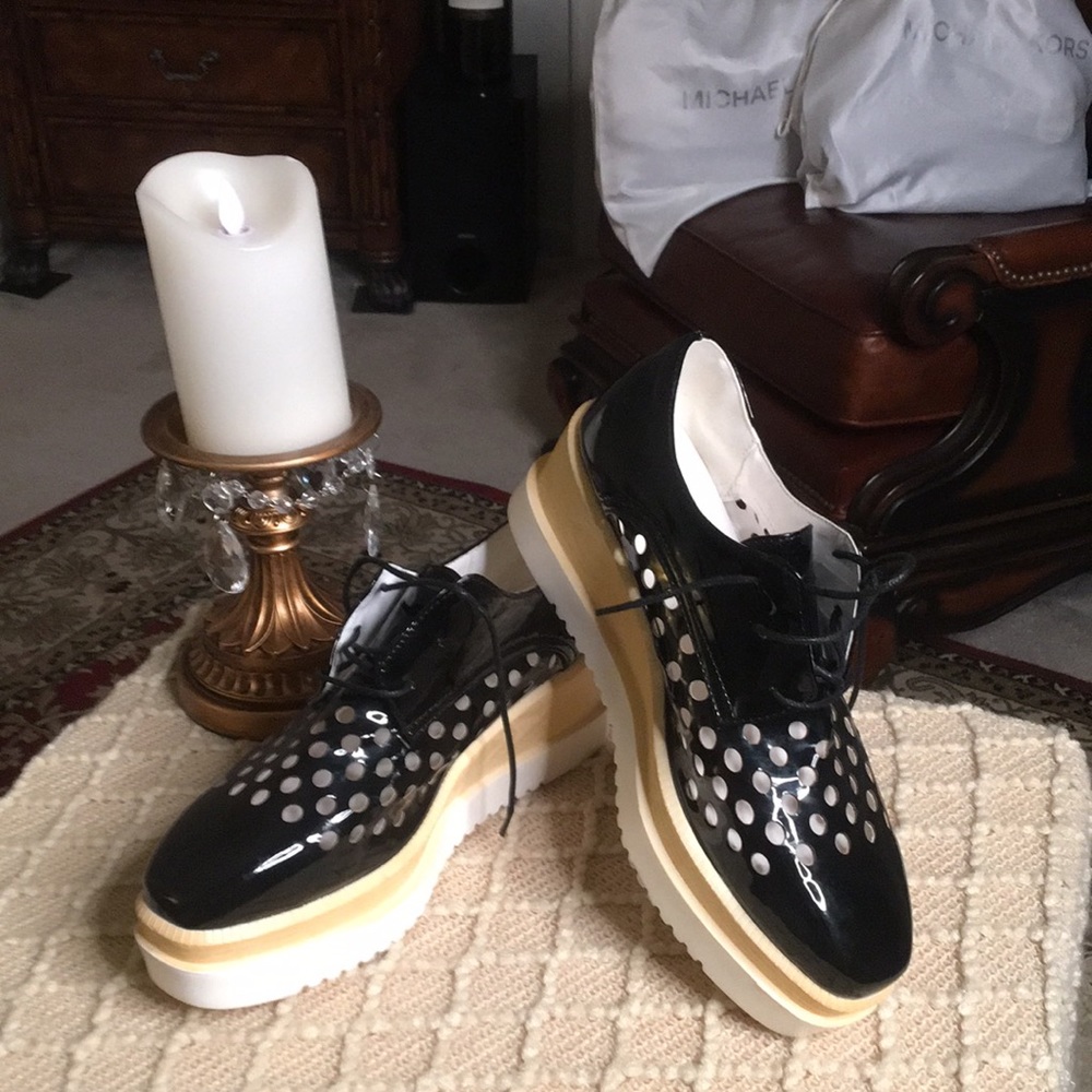 Wedge  patent leather plat form shoes